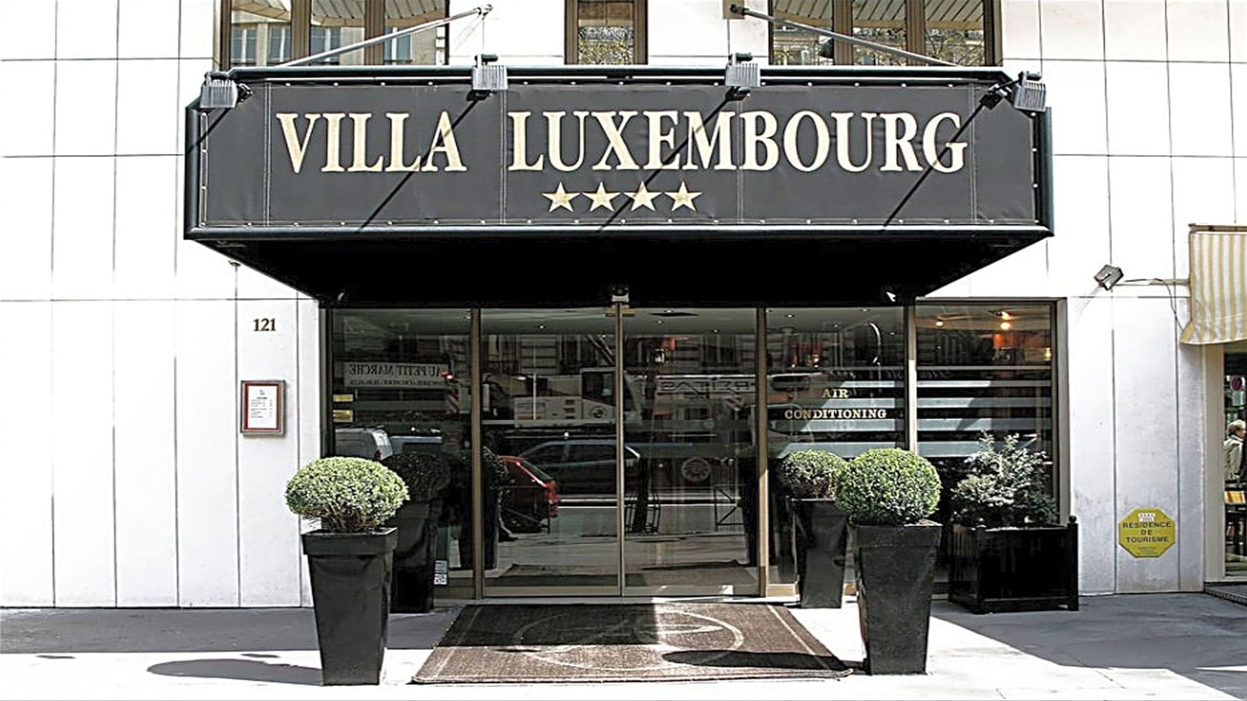 facade-hotel-villa-luxembourg